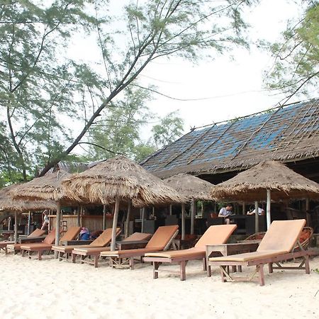 Chez Paou Hotel Sihanoukville Bagian luar foto