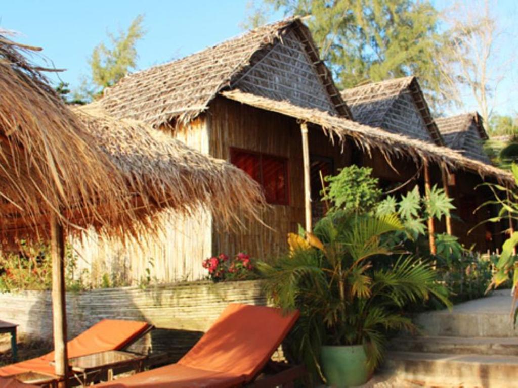 Chez Paou Hotel Sihanoukville Bagian luar foto
