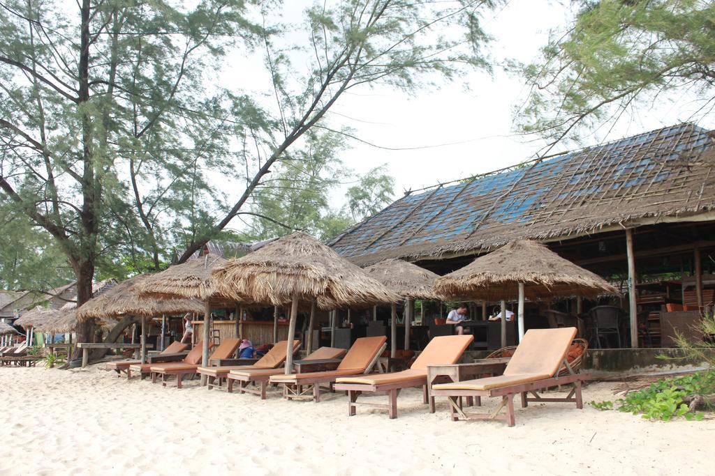 Chez Paou Hotel Sihanoukville Bagian luar foto